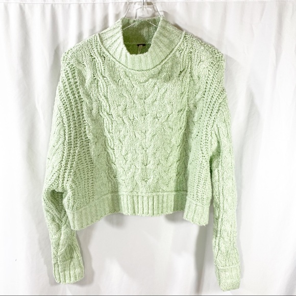 Free People Sweaters - Free People Pastel Green knit crop sweater